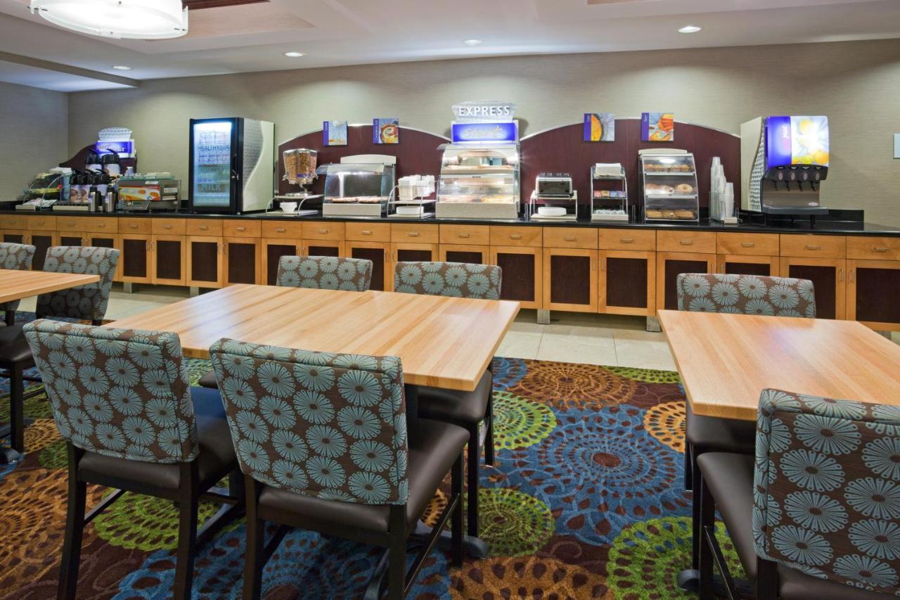 Holiday Inn Express And Suites Rochester West-Medical Center By Ihg Luaran gambar