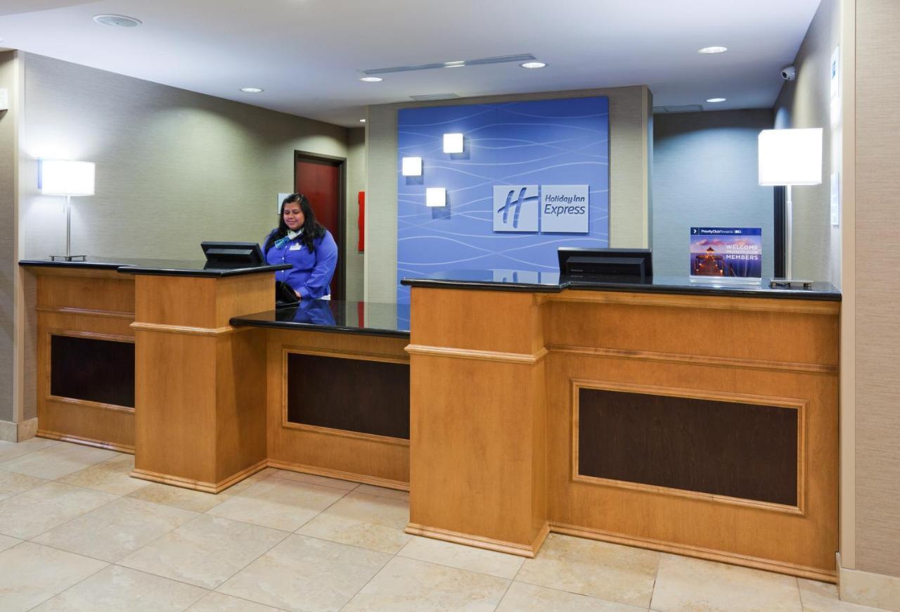 Holiday Inn Express And Suites Rochester West-Medical Center By Ihg Luaran gambar